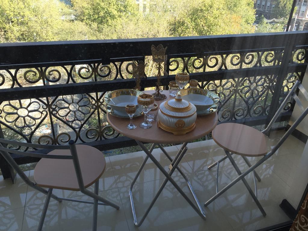Versace Downtown Jerevan Pokoj fotografie