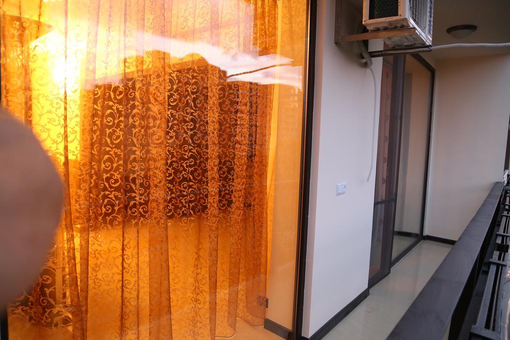 Versace Downtown Jerevan Pokoj fotografie
