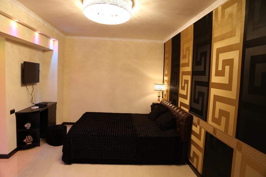 Versace Downtown Jerevan Pokoj fotografie